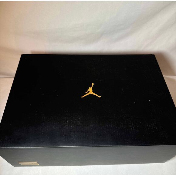 Size 8.5 - Nike Air Jordan 11 Retro Gratitude / Defining Moments Men\'s Shoes